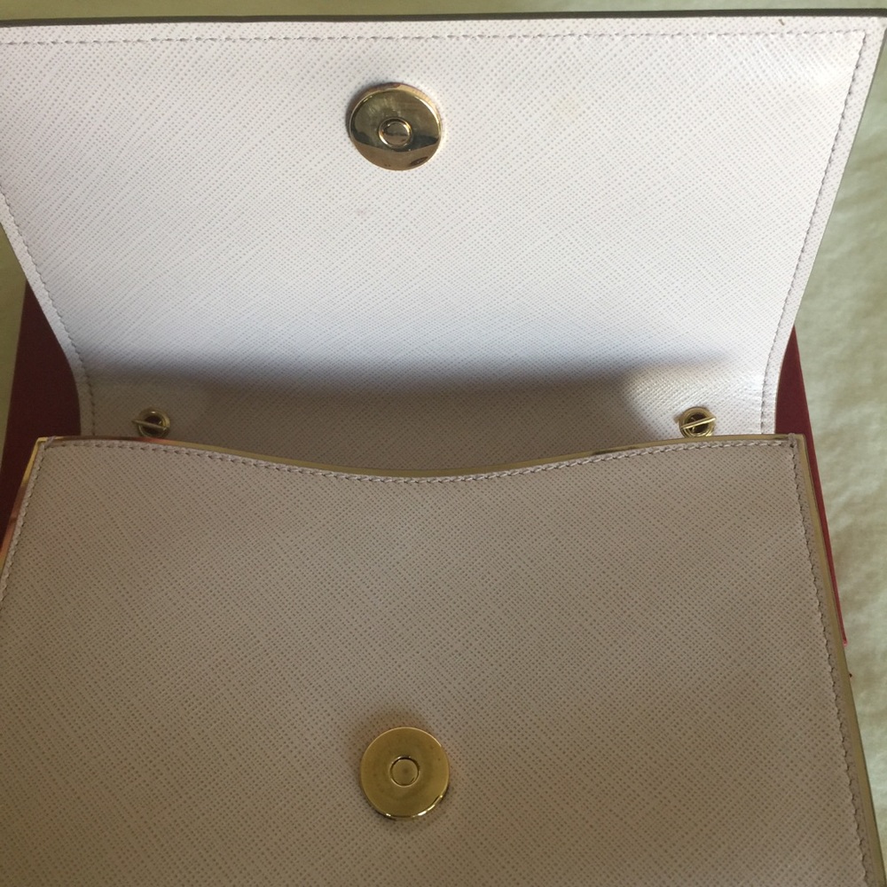 Ferragamo blush crossbody - Picture 5 of 10